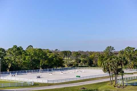 Chiêm ngưỡng căn dinh thự trị giá 22,9 triệu USD của CEO FedEx