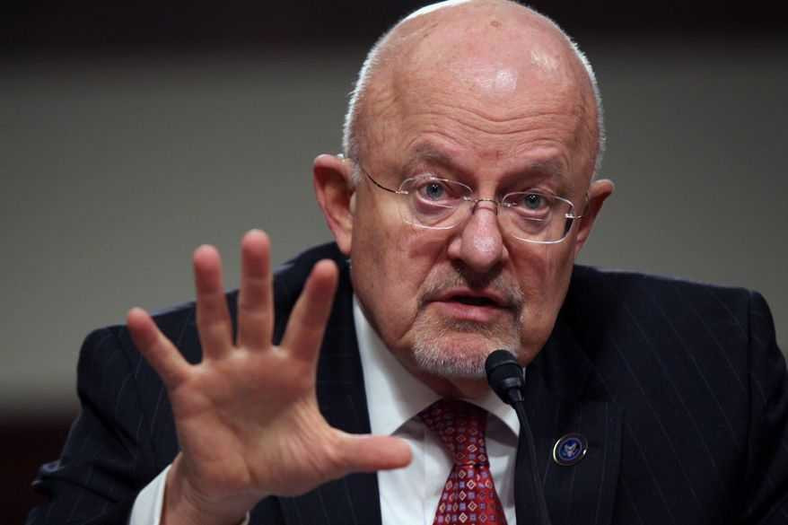 Giám đốc Tình báo Quốc gia James Clapper