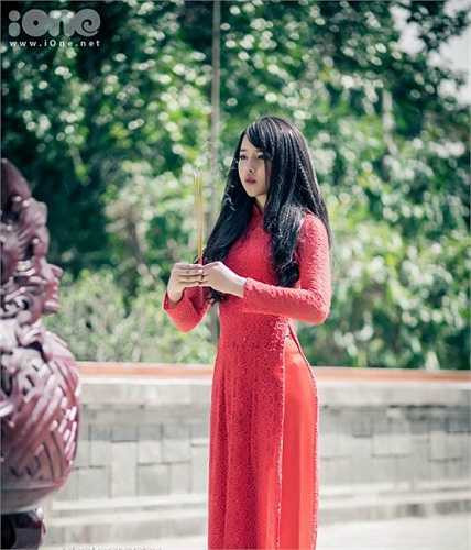 Khách hàng chính ở cửa hàng mỹ phẩm của Khánh Vy không tập trung ở một đối tượng nhất định mà dàn đều ở mọi lứa tuổi, du học sinh các nước cũng mua hàng của cô nàng. 