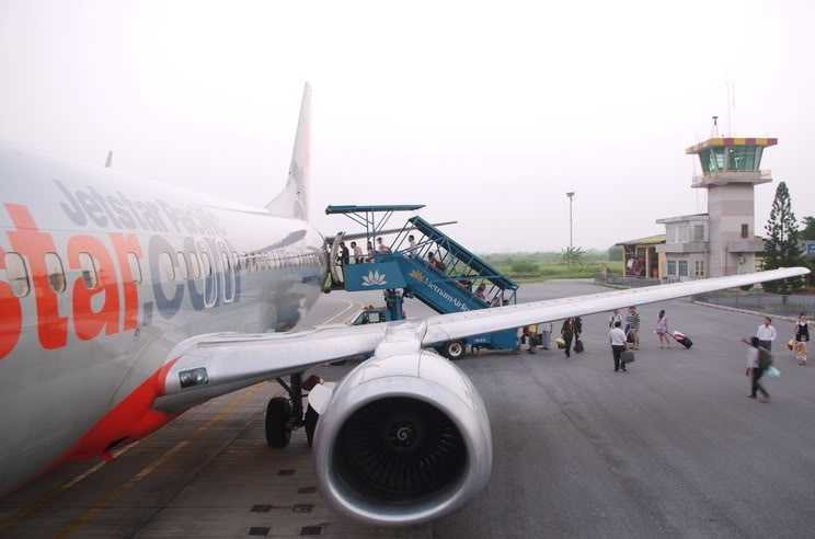 Thời tiết xấu khiến một số chuyến bay trong ngày 27/2 phải hạ cánh xuống sân bay Nội Bài (Hà Nội) thay vì đúng lịch trình phải đáp xuống sân bay Cát Bi (Hải Phòng)