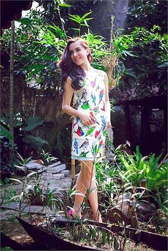 Nhà bố mẹ đẻ của Á hậu Hoàn vũ Việt Nam 2008 nằm bên bờ sông, khu Thanh Đa, thuộc quận Bình Thạch, TP HCM.