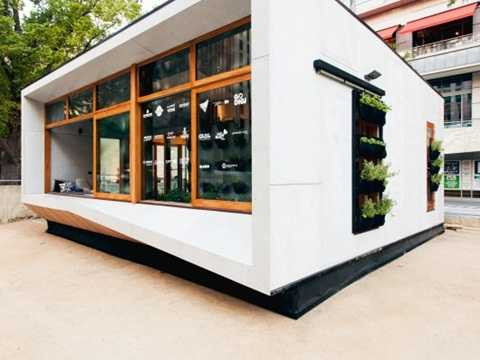 Thiết kế của căn nhà giúp giảm tải điện và năng lượng. Ảnh Tom Ross