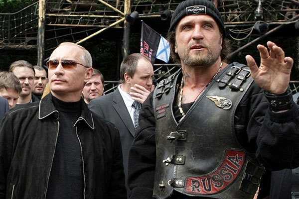 Tổng thống Putin và chủ tịch câu lạc bộ Night Wolves, Alexander Zaldostanov
