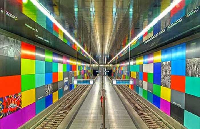Nhà ga U-Bahn - Munich, Đức