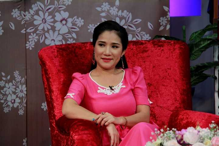 Nghỉn lẻ một chuyện