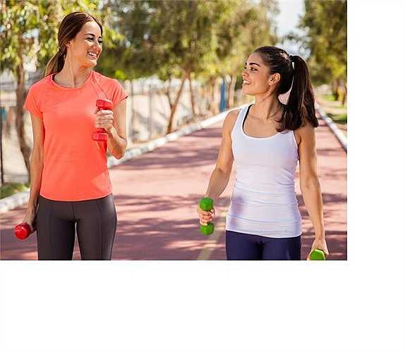 Tăng cường vận động để giảm cân nếu béo phì, không nên hút thuốc lá, uống nhiều rượu, bia, nước ngọt sẽ làm tăng lượng triglycerid trong máu dễ bị mắc bệnh máu nhiễm mỡ.