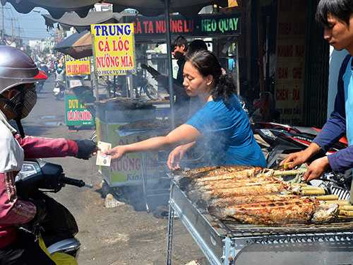 Những mặt hàng hút khách ngày Thần tài