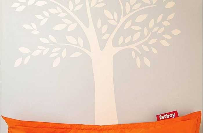 Mô típ nhánh cây đã và đang trở nên hot trong những năm gần đây, nhưng mọi người đang trở nên hiện đại và bớt mộc mạc hơn trước. Bạn vẫn sẽ ôm chặt lấy xu hướng này hay mong nó phát triển thành một cái cây với đầy lá. 