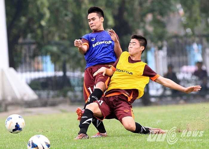 Buổi tập sáng chiều 26/2, U23 Việt Nam chào đón sự trở lại của tiền vệ Duy Mạnh sau 4 buổi phải tập riêng vì chấn thương.