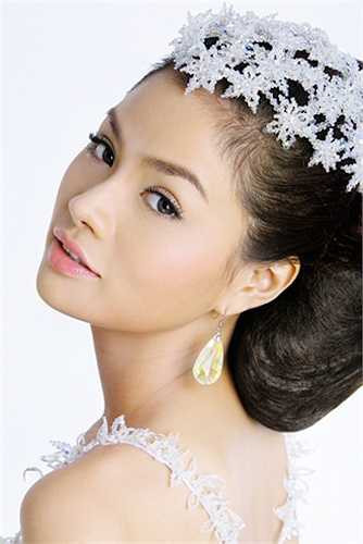 Hiện, Vũ Thu Phương đang làm chủ một cửa hàng kinh doanh thời trang và ăn uống. 