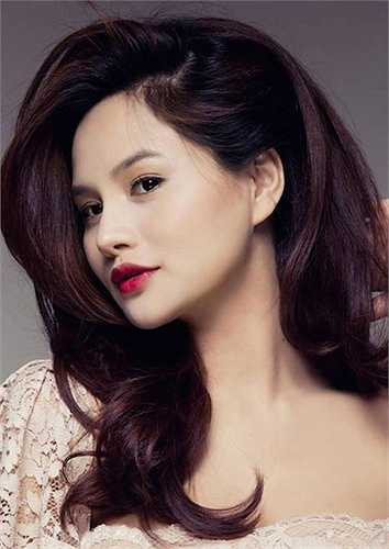 Cùng ngắm thêm những hình ảnh đẹp của Vũ Thu Phương: