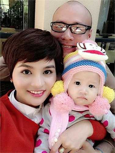 Không chỉ thuộc dòng dõi hoàng gia, ông Thanh Hải còn là thành viên Hội đồng quản trị của công ty cổ phần Chứng khoán Ngân hàng Sài Gòn Thương Tín (SBS). 