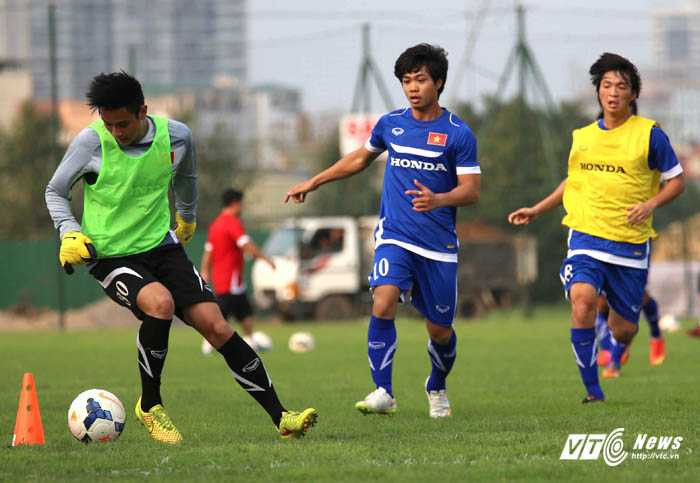 Công Phượng chưa chắc chỗ