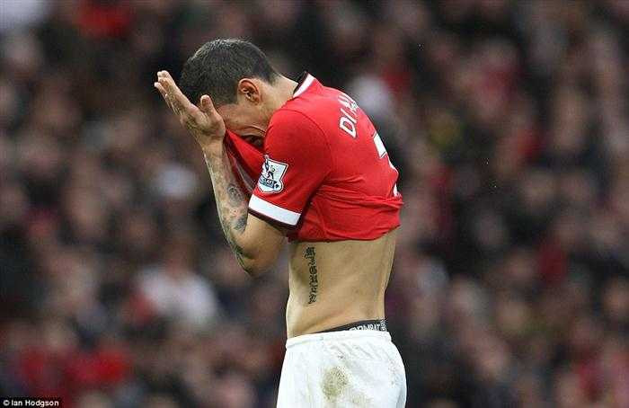 Các cầu thủ Man Utd đang phải toan tính quá nhiều khi thi đấu, dẫn đến đôi chân họ nặng trĩu