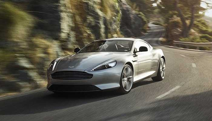 Aston Martin DB9 là chiếc xe từng thuộc sở hữu của ông tuy nhiên sau đó, nó đã bị hỏng nặng trong một cuộc vụ tai nạn ở San Bruno, California