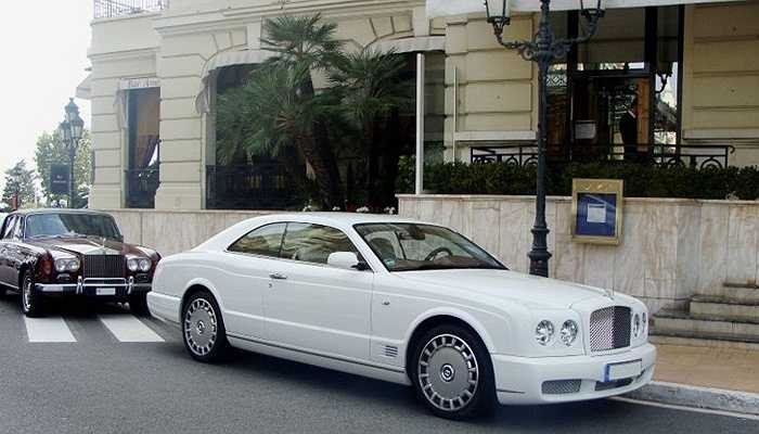 Bentley Brooklands là chiếc xe tiếp theo mà Ive sở hữu