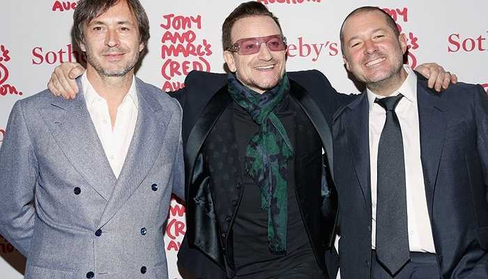 Ông là bạn thân của Bono và nhà thiết kế Marc Newson. Năm ngoái, Marc Newson cũng đã về đầu quân cho Apple