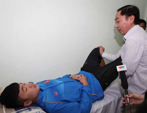 Xuân Trường được tái khám