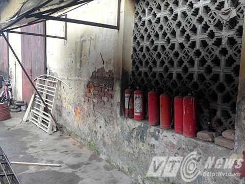 Hà Nội: Cháy lớn tại khu công nghiệp Trại Gà, nhiều người hoảng loạn bỏ chạy