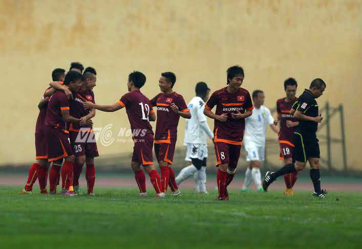 U23 Việt Nam ăn mừng bàn mở tỷ số