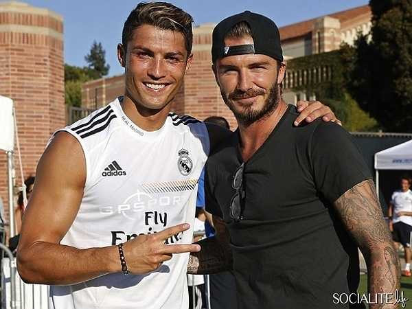 Mới đây, Cristiano Ronaldo đã trở thành cầu thủ giàu nhất trong thế giới bóng đá, với tổng số tài sản đạt mức 152 triệu bảng. Anh cũng đang bỏ khá xa đàn anh David Beckham trên lĩnh vực quảng cáo