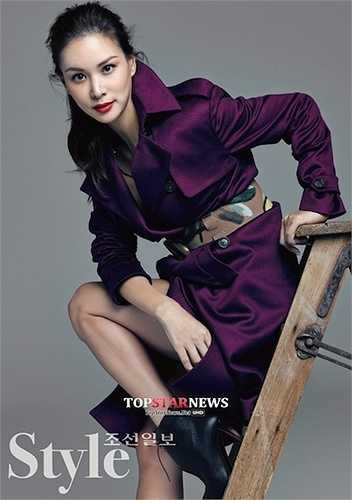 Thậm chí, nữ diễn viên sinh năm 1972 này còn từng nhiều lần nằm trong Top những người đẹp lý tưởng nhất Hàn Quốc. 
