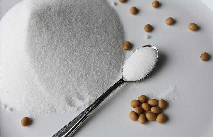 Sử dụng chất tạo ngọt: Dùng nhiều chất tạo ngọt làm giảm khả năng sản xuất serotonin, một chất làm tăng cường ham muốn tình dục. Aspartame (tạo hương vị và làm đẹp sản phẩm) làm tăng triệu chứng đau đầu, trầm cảm, ảnh hưởng tới việc sản xuất dopamine, một chất xúc tác chuyện ấy.