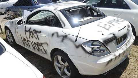 Xe sang trở thành nạn nhân trong cơn cuồng ghen