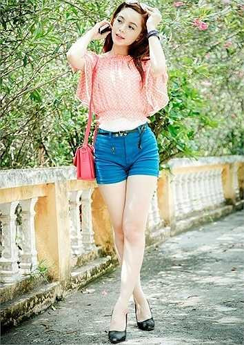 Cô bạn cho biết dự định tương lai khi học xong 4 năm đại học là sẽ vào Nam lập nghiệp. 