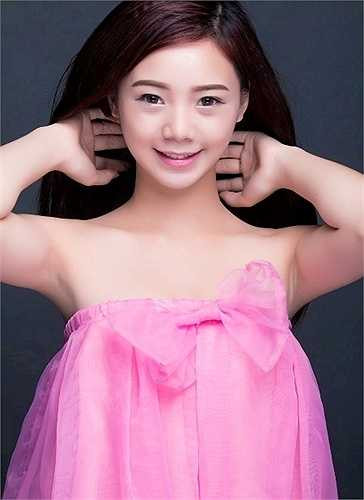 Gần đây nhất, Quỳnh Kool tham gia đóng bộ phim ngắn 'Tuổi 16' với hơn 2 triệu lượt xem trên youtube và được đông đảo mọi người ủng hộ.