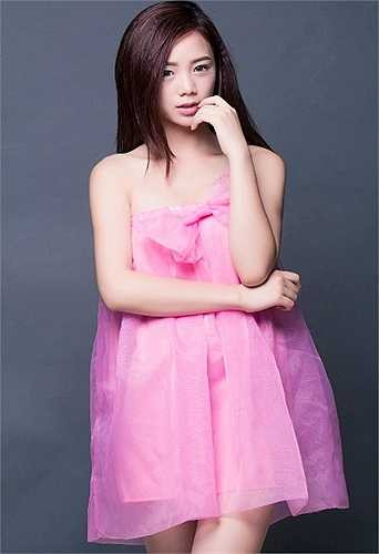 Cấp III Quỳnh Kool học trường THPT Trần Hưng Đạo - Hà Đông - Hà Nội. 