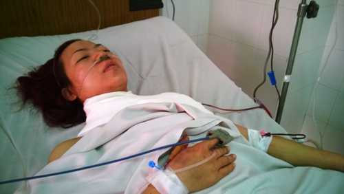 Nữ nhân viên cửa hàng sữa bị truy sát kể lại phút kinh hoàng