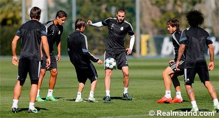 Benzema, Varane, Khedira, Marcelo,... một nhóm