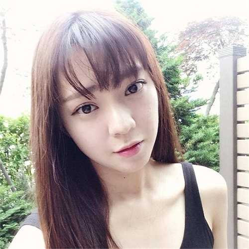 Ngọc Lan sở hữu vẻ đẹp thanh thoát với chiếc mũi cao và chiếc cằm Vline chuẩn.