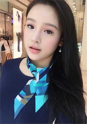 Nhan sắc không tuổi của Huyền Baby khiến nhiều cô gái phải ghen tỵ. 