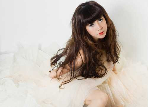 Thủy Tiên sáng tác Chàng trai tháng 12 dành tặng Công Vinh.