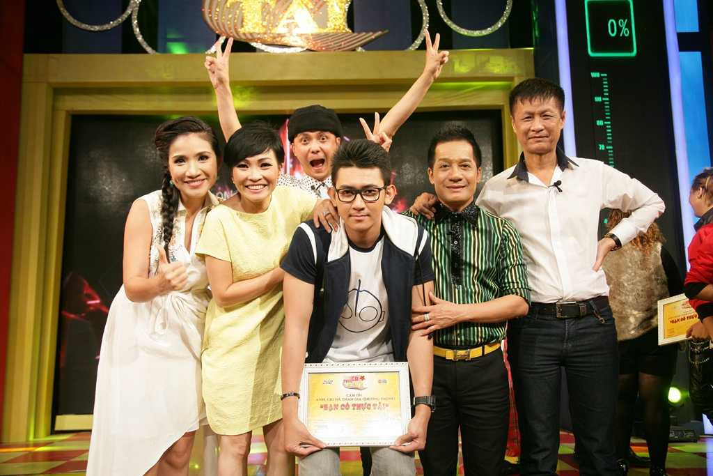 Bộ tứ giám khảo quen thuộc mùa giải Bạn có thực tài 2015 đầu tiên.