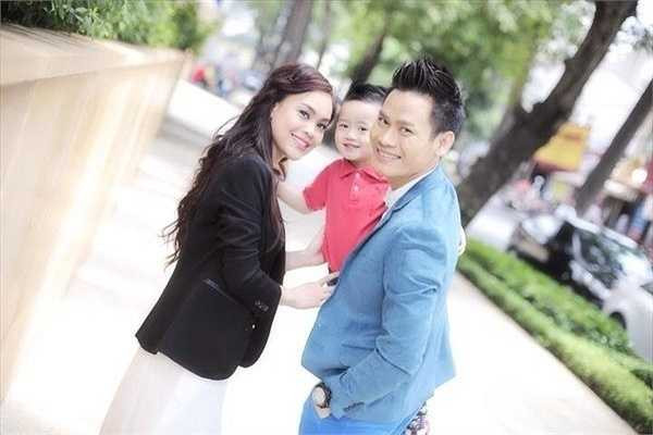 Hồng Phúc là gương mặt MC VTV quen thuộc ở tất cả các thể loại từ game show như Sóng nước phương Nam, Ở nhà chủ nhật, Robocon, Rung chuông vàng, Khắc nhập khắc xuất, Khám phá chữ Việt... cho đến chương trình Như chưa hề có cuộc chia ly. Vợ của MC Hồng Phúc chính là nữ diễn viên Quỳnh Phượng.