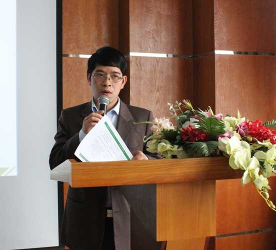 PGS.TS Nguyễn Đình Thọ phát biểu tại cuộc họp báo