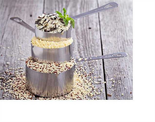 Nhạy cảm với gluten: Những người bị bệnh loét dạ dày hoặc rối loạn tự miễn dịch khác có thể không có khả năng xử lý gluten, gây ra đầy hơi. 