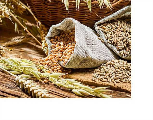 Ăn quá nhiều chất xơ: Trong khi quá ít chất xơ có thể gây táo bón và dẫn đến đầy hơi, quá nhiều chất xơ cũng vậy. vì các vi khuẩn trong ruột chỉ có thể tiêu hóa nó đến mức độ nào, nên có thể gây ra đầy hơi. Vì vậy nên ăn vừa chất xơ.