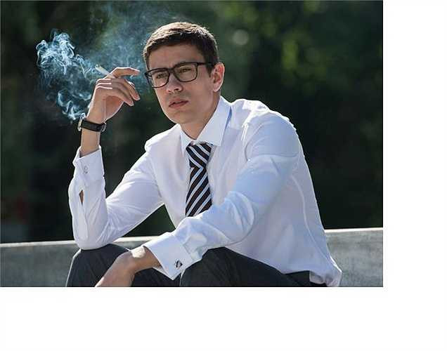 Hút thuốc: Những người hút thuốc có xu hướng hít nhiều không khí, khiến họ cảm thấy dầy hơi. Các giải pháp rõ ràng là bỏ thuốc, hút ít thuốc lá mỗi ngày. Cách tốt nhất là nên bỏ thuốc