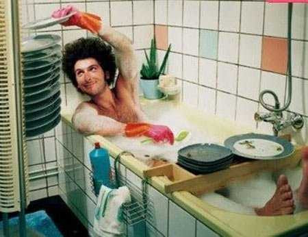 đàn ông làm việc nhà