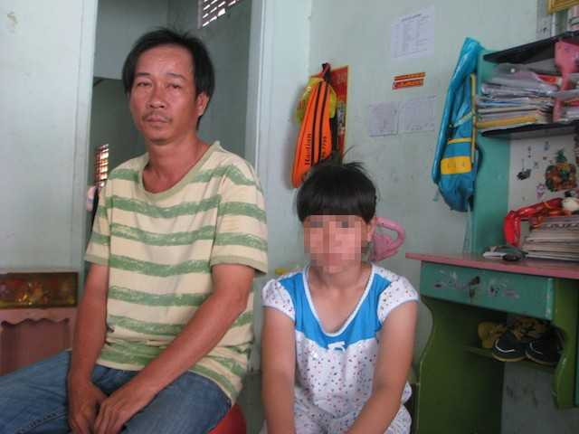 Ông Thành hy vọng mội trường mới giúp con gái học tốt hơn.