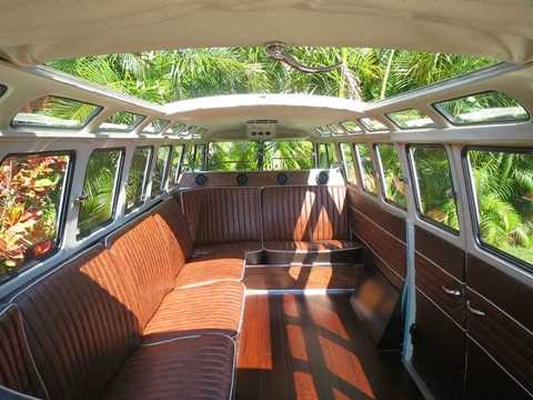 Siêu bus hạng sang VW Microbus limousine duy nhất trên thế giới