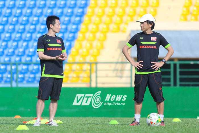 HLV Miura và trợ lý