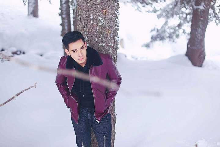 Và để tinh thần thoải mái trước khi đi quay phim vào tháng 4 tới, Hồ Vĩnh Khoa đã cùng mẹ đi du lịch Châu Âu