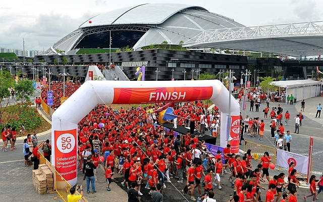 Làm thế nào để sống dư dả trên thành phố đắt đỏ nhất hành tinh