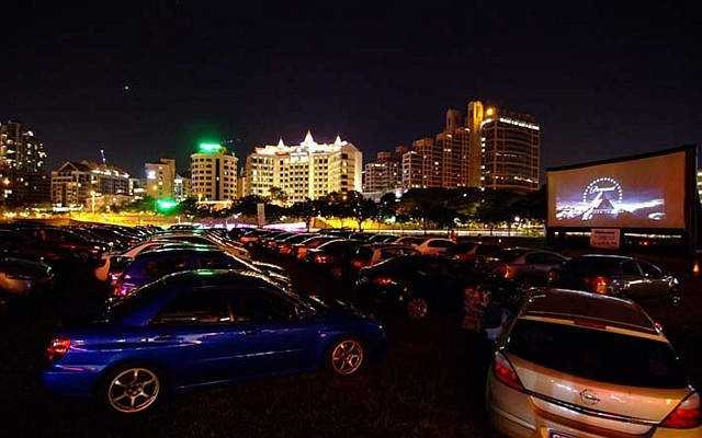 Làm thế nào để sống dư dả trên thành phố đắt đỏ nhất hành tinh