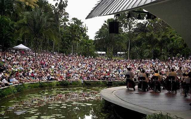 Làm thế nào để sống dư dả trên thành phố đắt đỏ nhất hành tinh